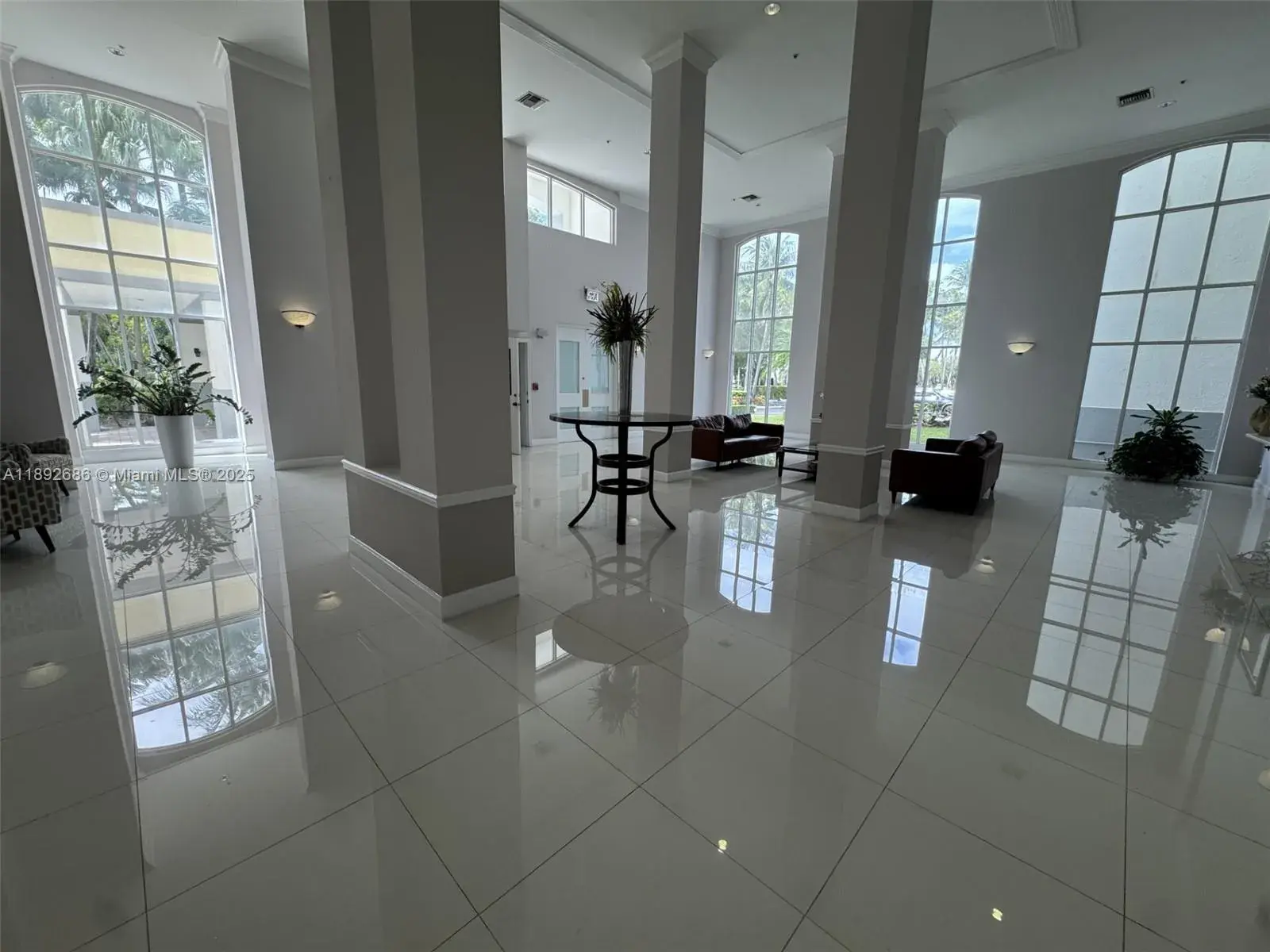9725 NW 52nd St # 114, Doral FL 33178