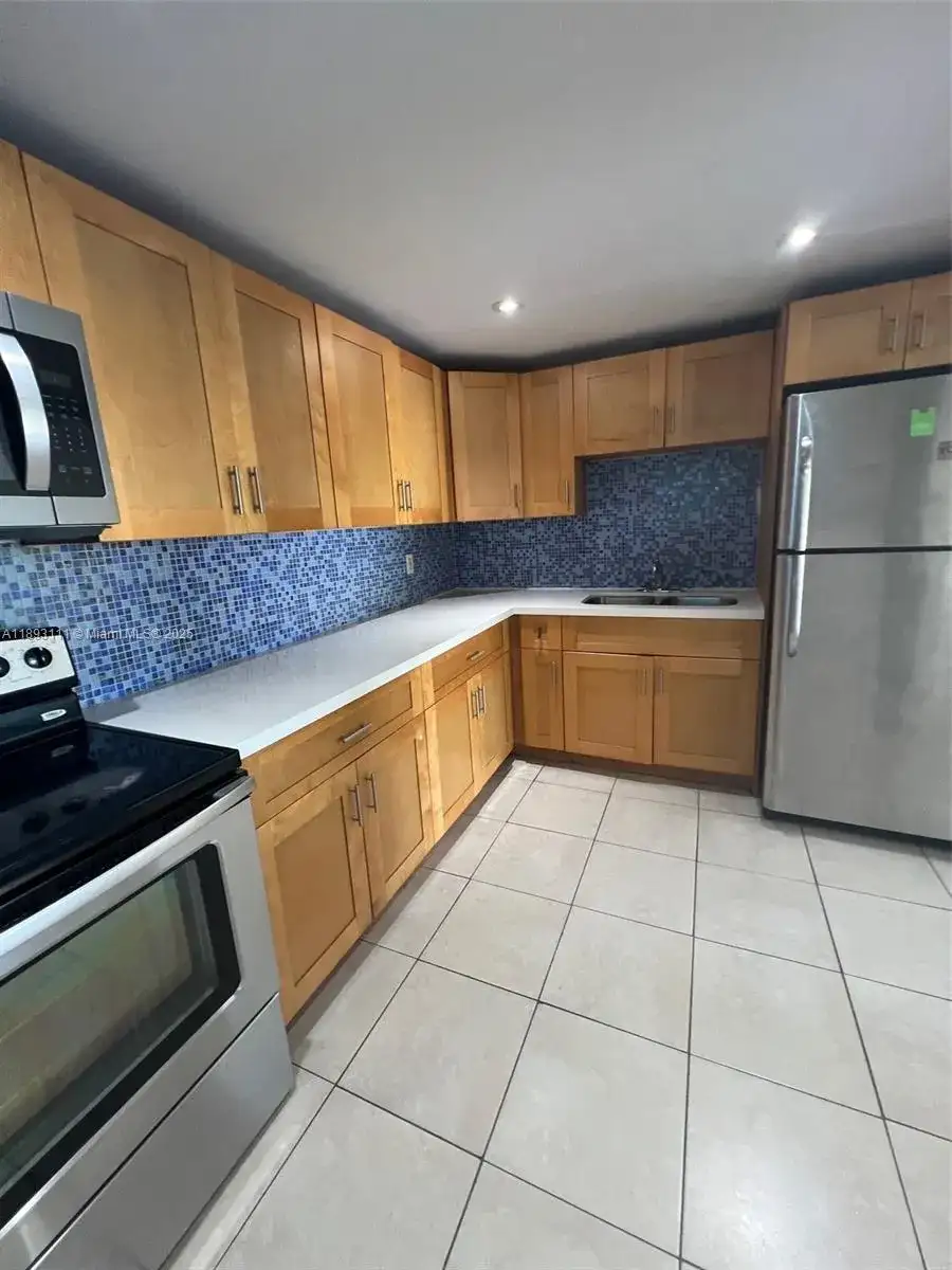 13725 NE 6th Ave # 301, North Miami FL 33161 photo 5