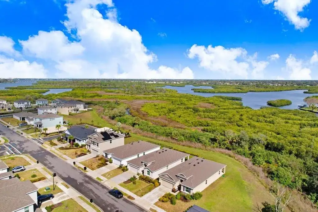 4013 Lively Coral Pl, Bradenton FL 34208 photo 4