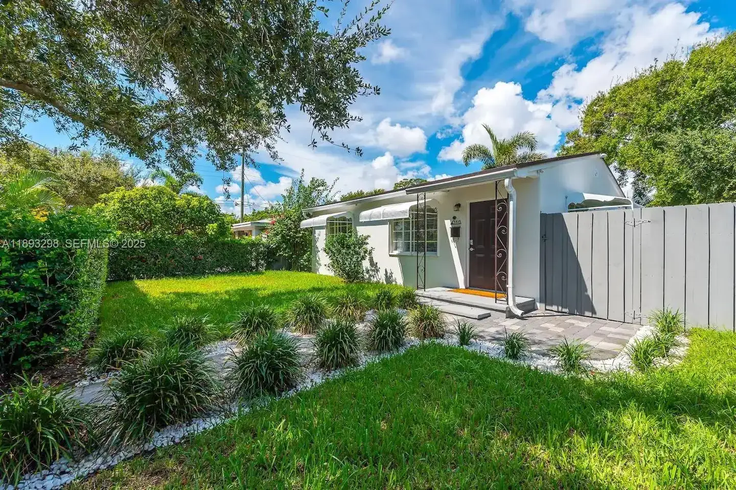 5515 Spruce Ave, West Palm Beach FL 33407 photo 3