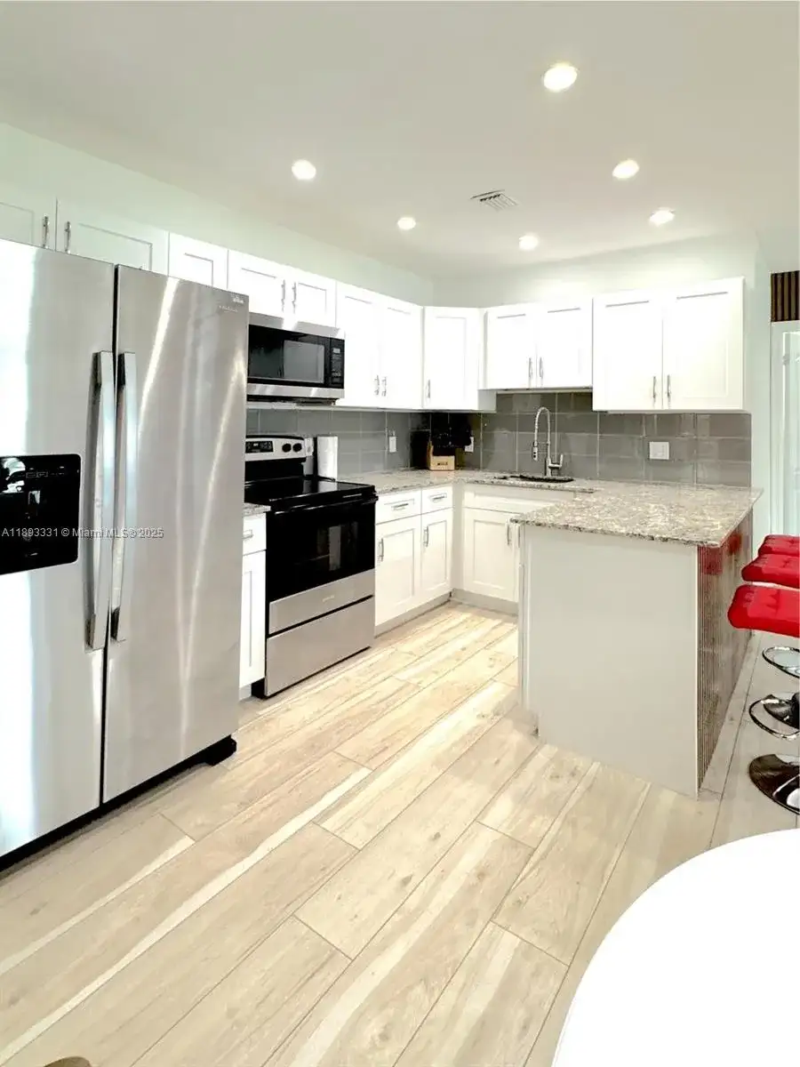 120 NE 9th Ave # 120A, Deerfield Beach FL 33441 photo 2