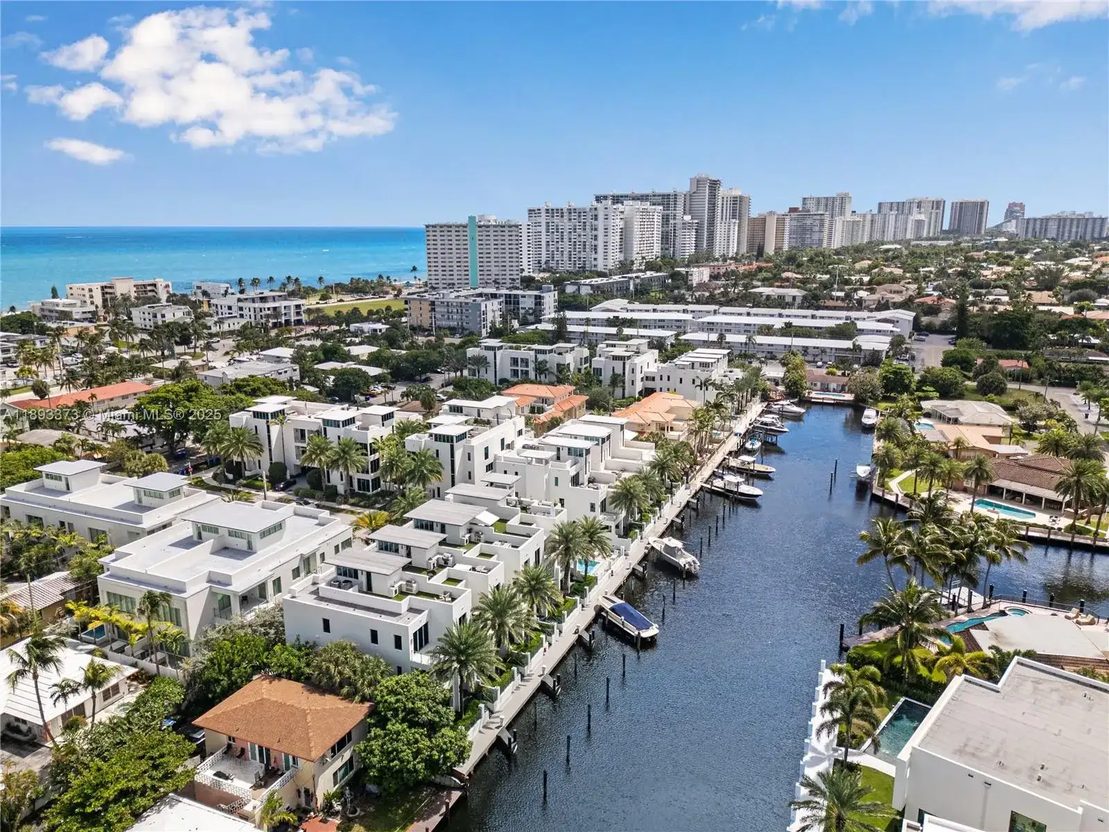 259 Shore Ct, Lauderdale By The Sea FL 33308 photo 2