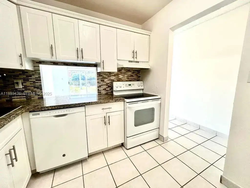 4920 NW 79th Ave # 307, Doral FL 33166 photo 4