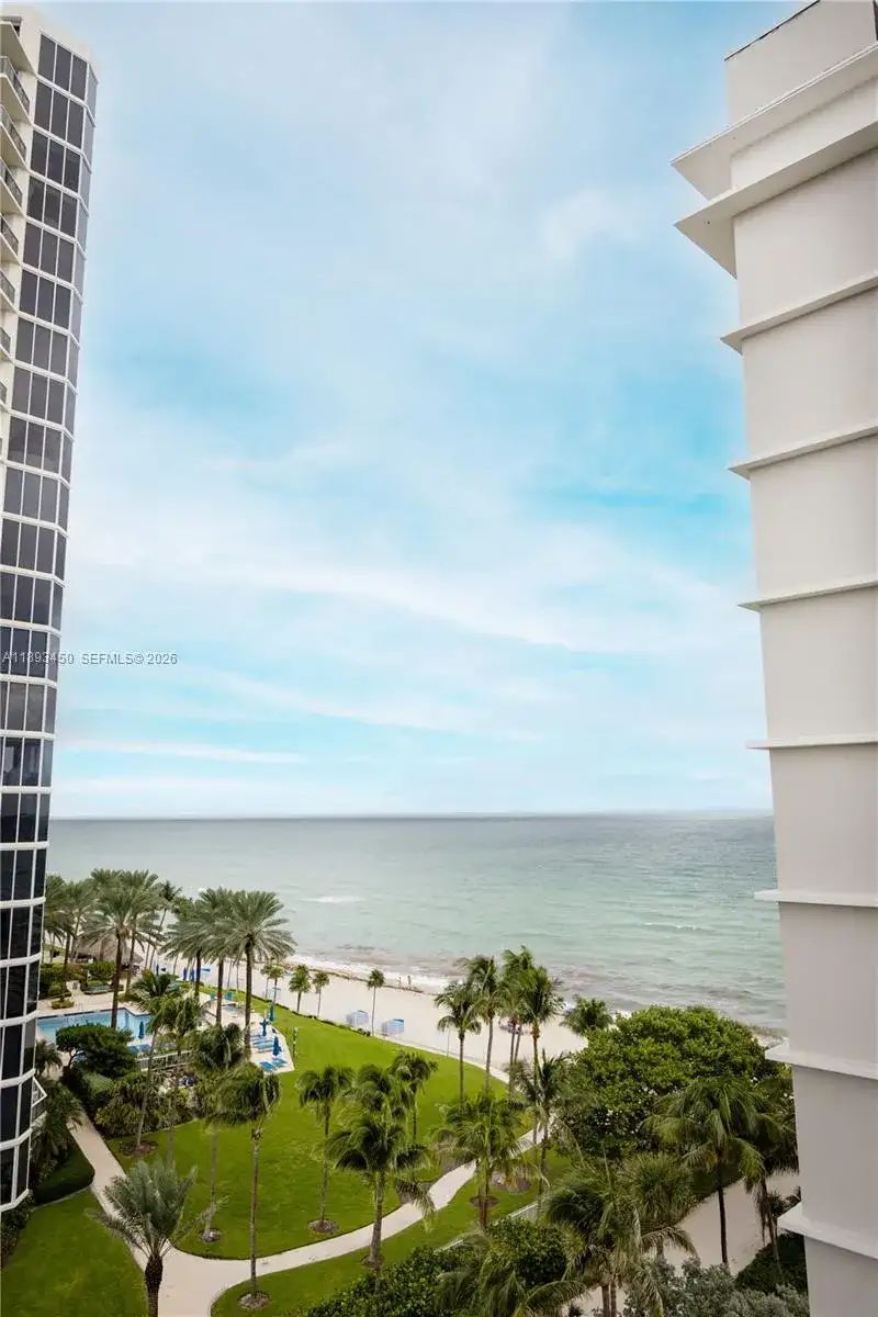 19201 Collins Ave # 720, Sunny Isles Beach FL 33160 photo 2