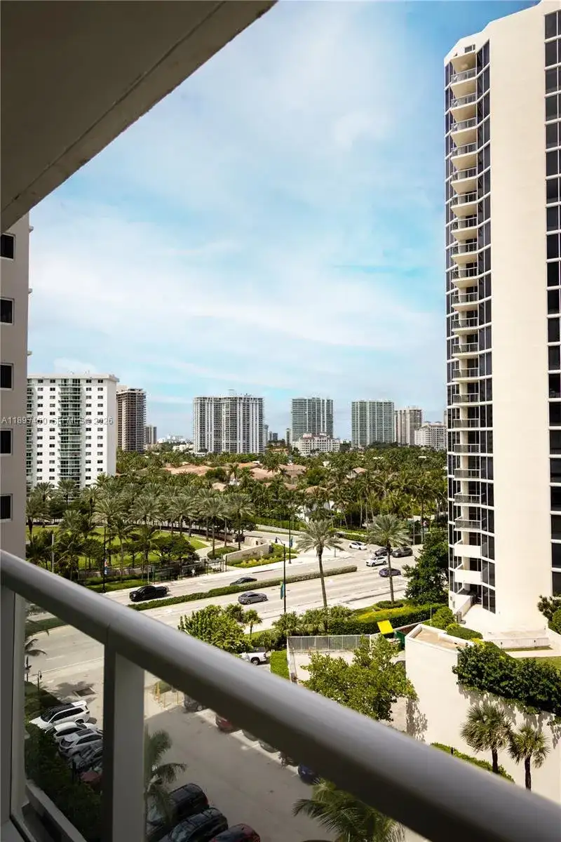 19201 Collins Ave # 720, Sunny Isles Beach FL 33160 photo 5