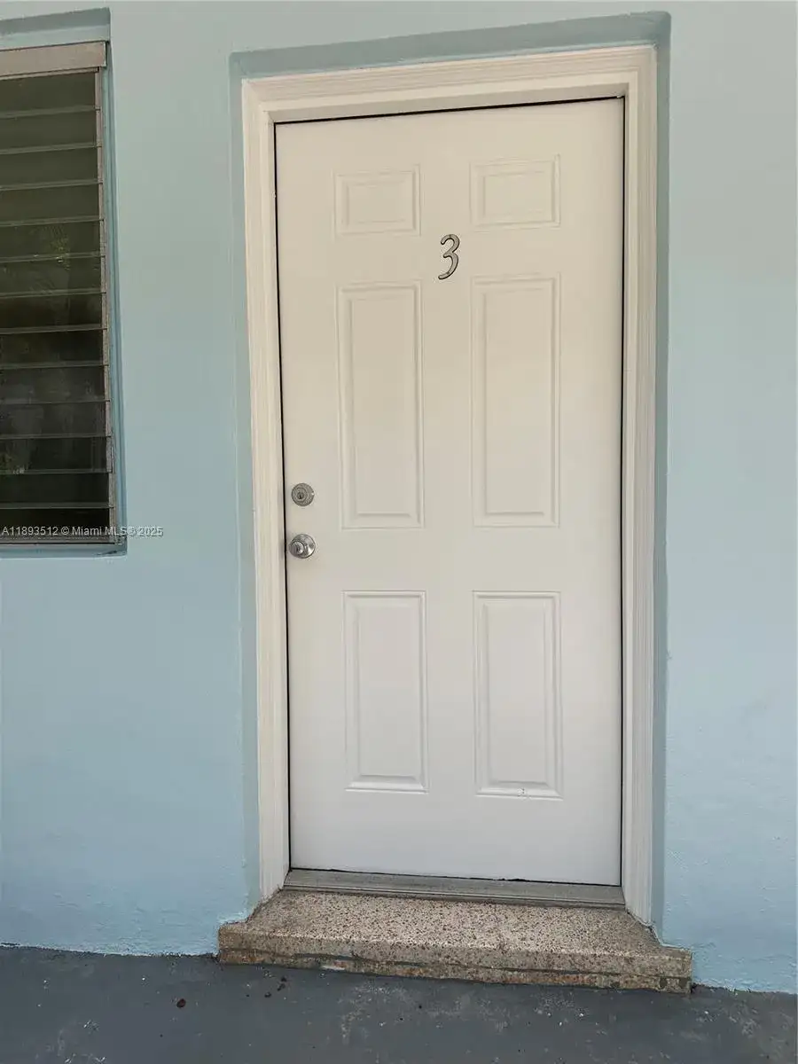 790 81st St # 3, Miami Beach FL 33141 photo 2