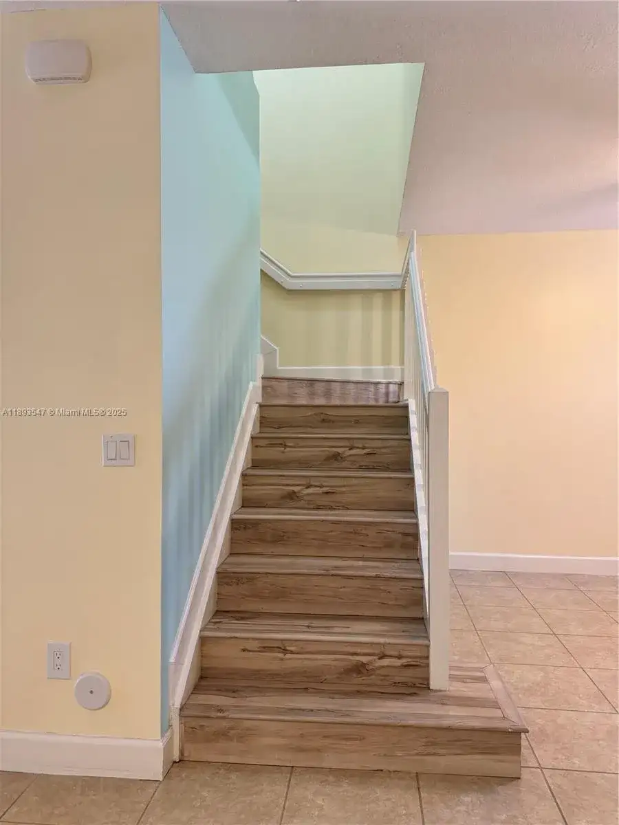 4849 NW 57th Ct, Tamarac FL 33319 photo 5