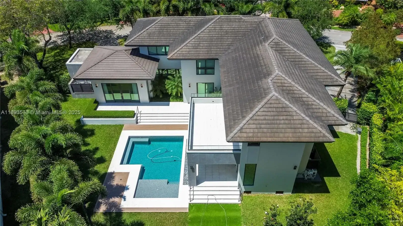7015 Mira Flores Ave, Coral Gables FL 33143 photo 5