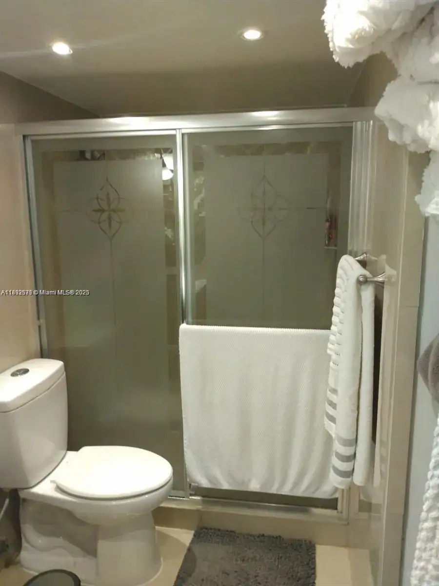 8006 SW 149th Ave # D412, Miami FL 33193 photo 4