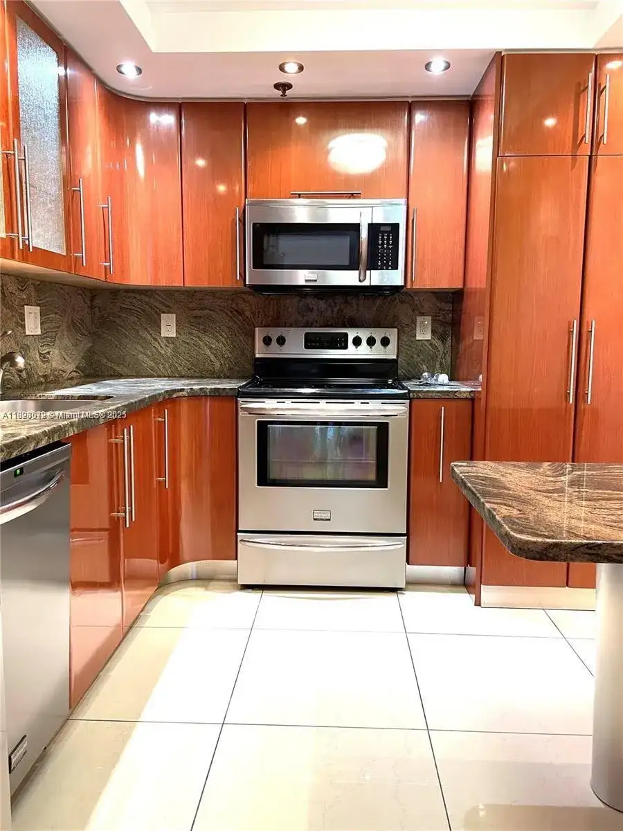 210 174th St # 1103, Sunny Isles Beach FL 33160 photo 3