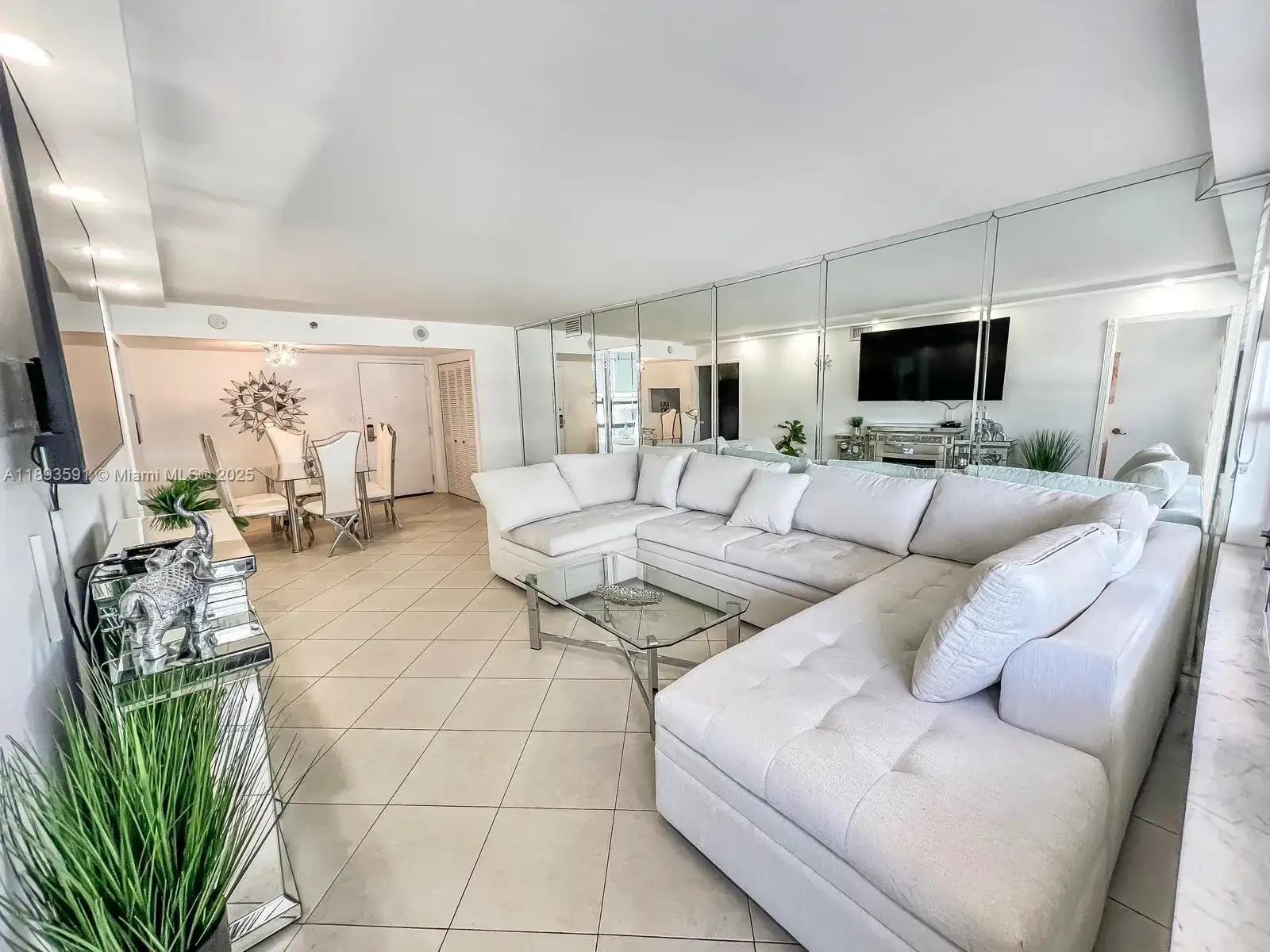 5225 Collins Ave # 517, Miami Beach FL 33140 photo 4