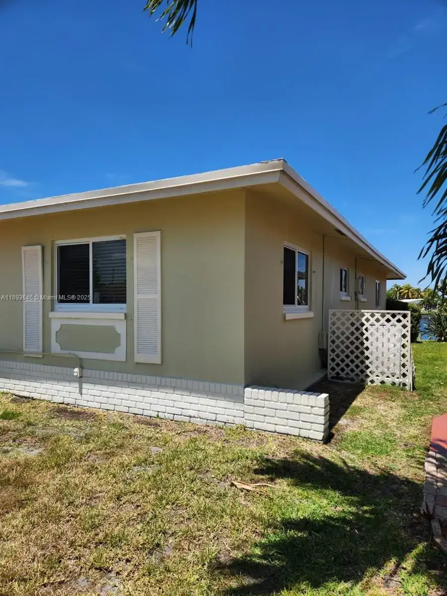 6807 NW 58th Ct # 6807, Tamarac FL 33321 photo 4