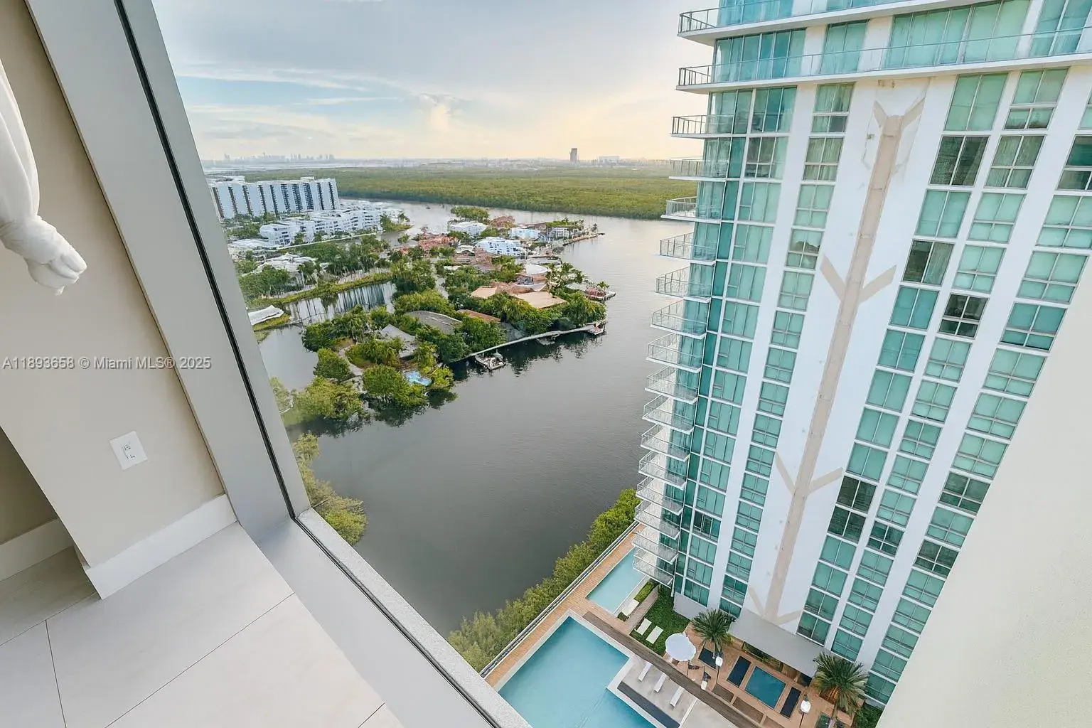 300 Sunny Isles Blvd # 2407, Sunny Isles Beach FL 33160