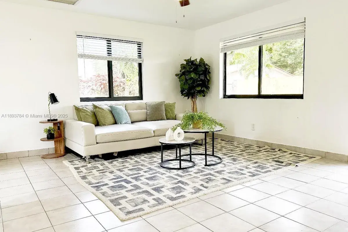 1505 SW 22nd St # 2, Fort Lauderdale FL 33315