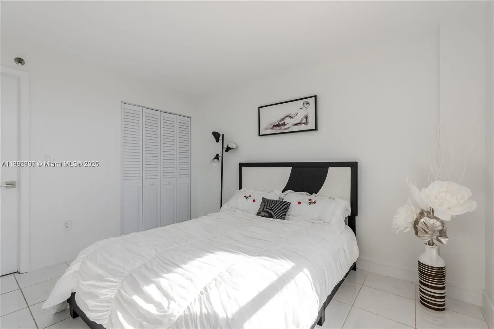 210 174th St # 807, Sunny Isles Beach FL 33160