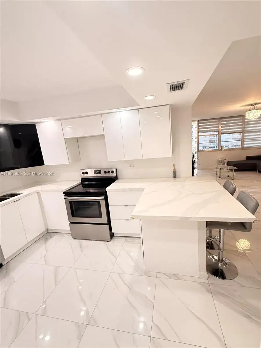 251 174th St # 611, Sunny Isles Beach FL 33160 photo 5