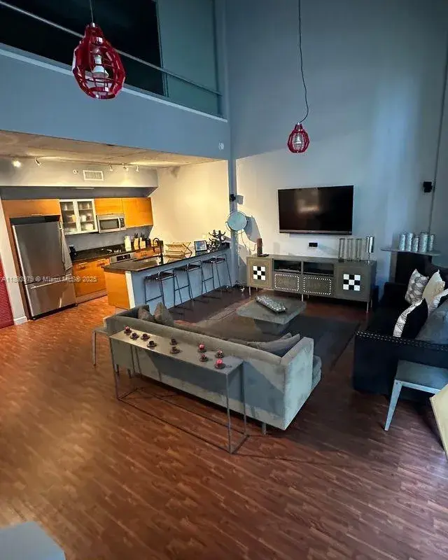 3449 NE 1st Ave # L43, Miami FL 33137