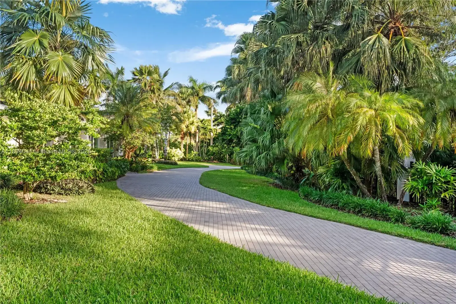 12220 Pine Needle Ln, Pinecrest FL 33156 photo 3