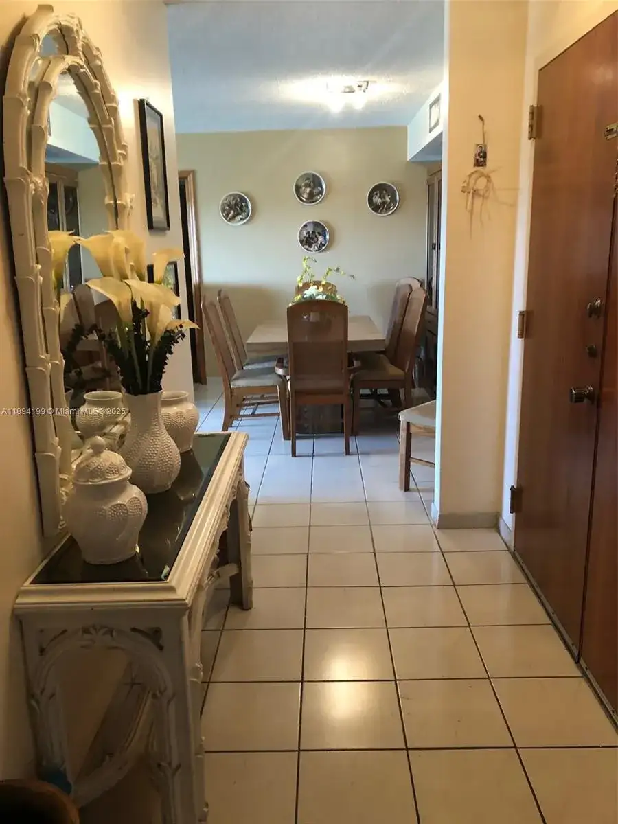 1350 SW 122nd Ave # 423, Miami FL 33184 photo 5