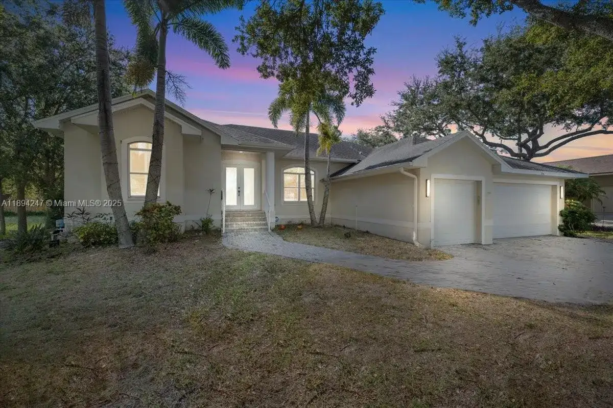 2706 SKIMMER POINT DR S GULFPORT, St Petersburg FL 33707 photo 2