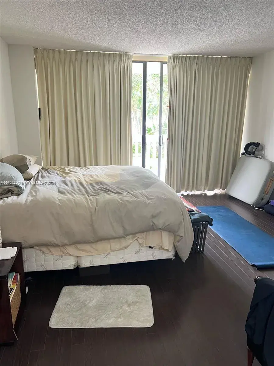 2000 Island Blvd # 405, Aventura FL 33160