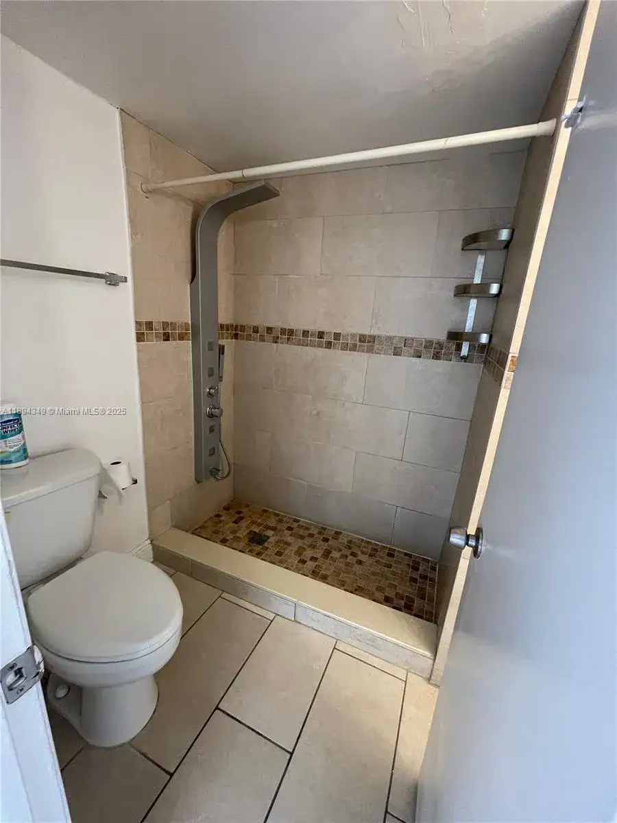 4721 NW 7th St # 12, Miami FL 33126 photo 5