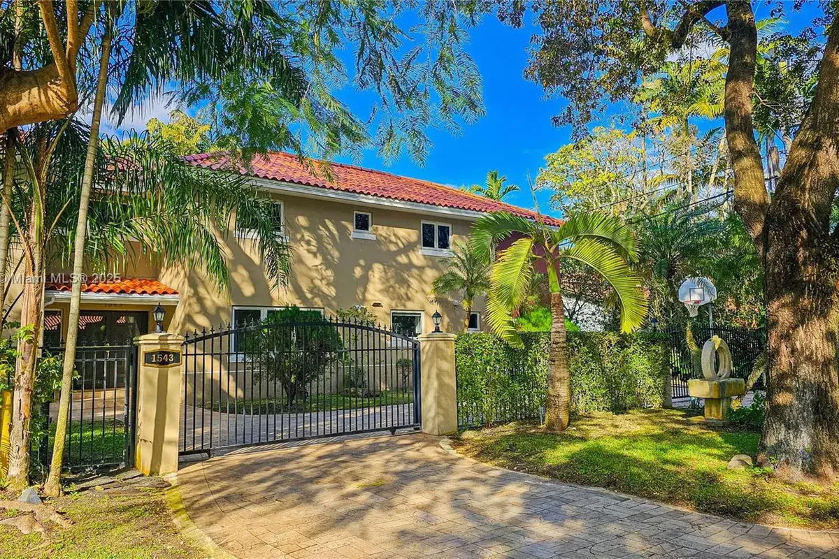 1543 Dorado Ave, Coral Gables FL 33146