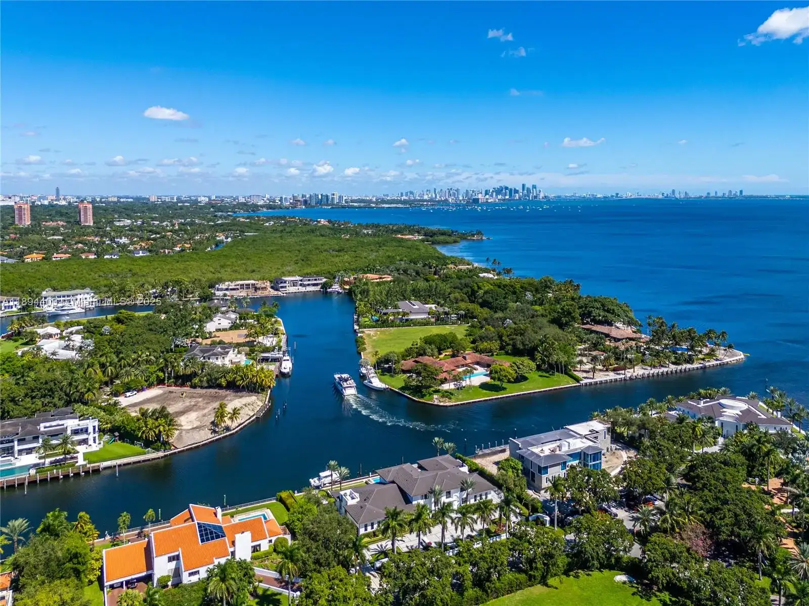 50 Casuarina Concourse, Coral Gables FL 33143 photo 3