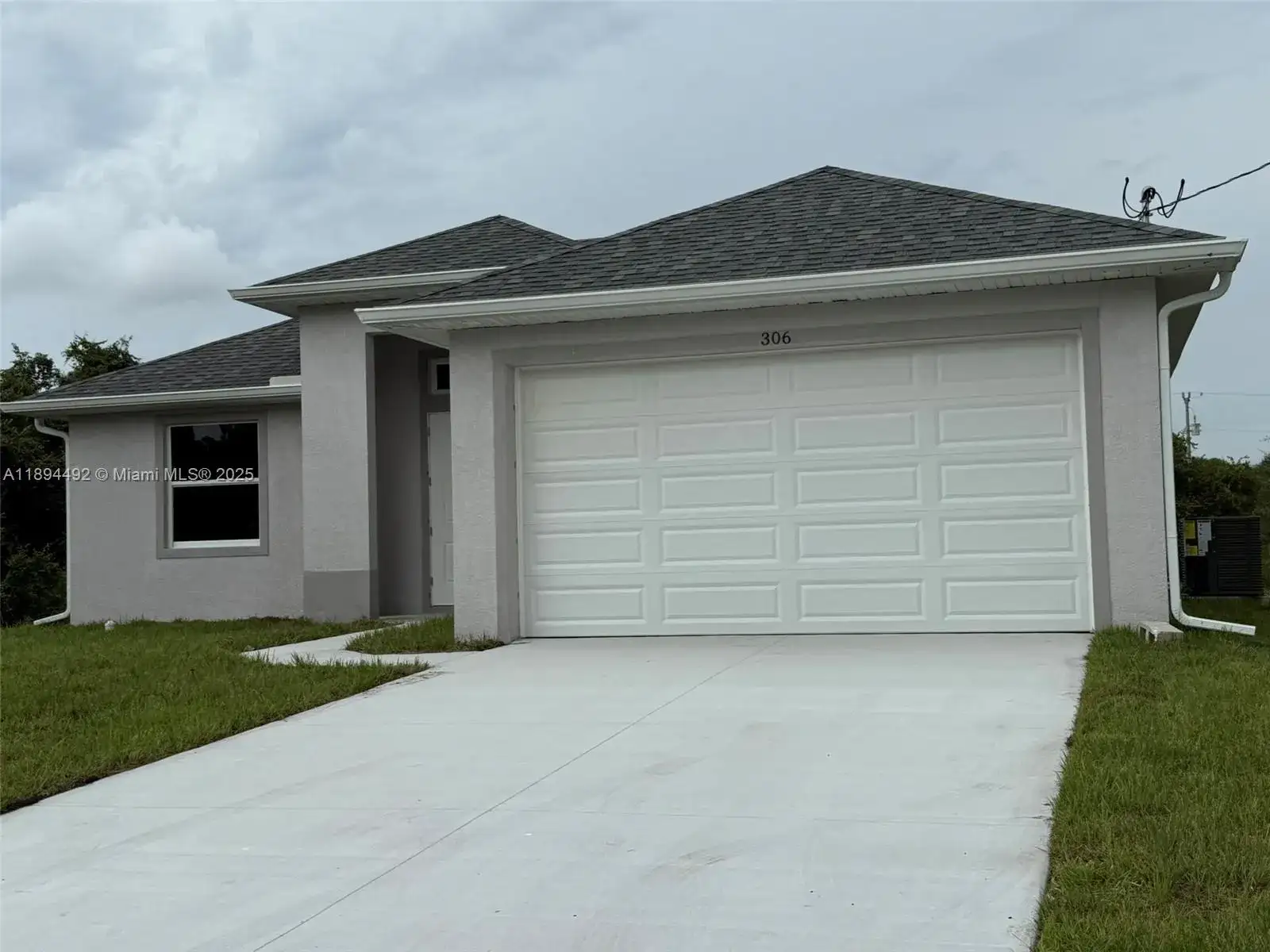 306 Lenz Ave S, Lehigh Acres FL 33974 photo 4