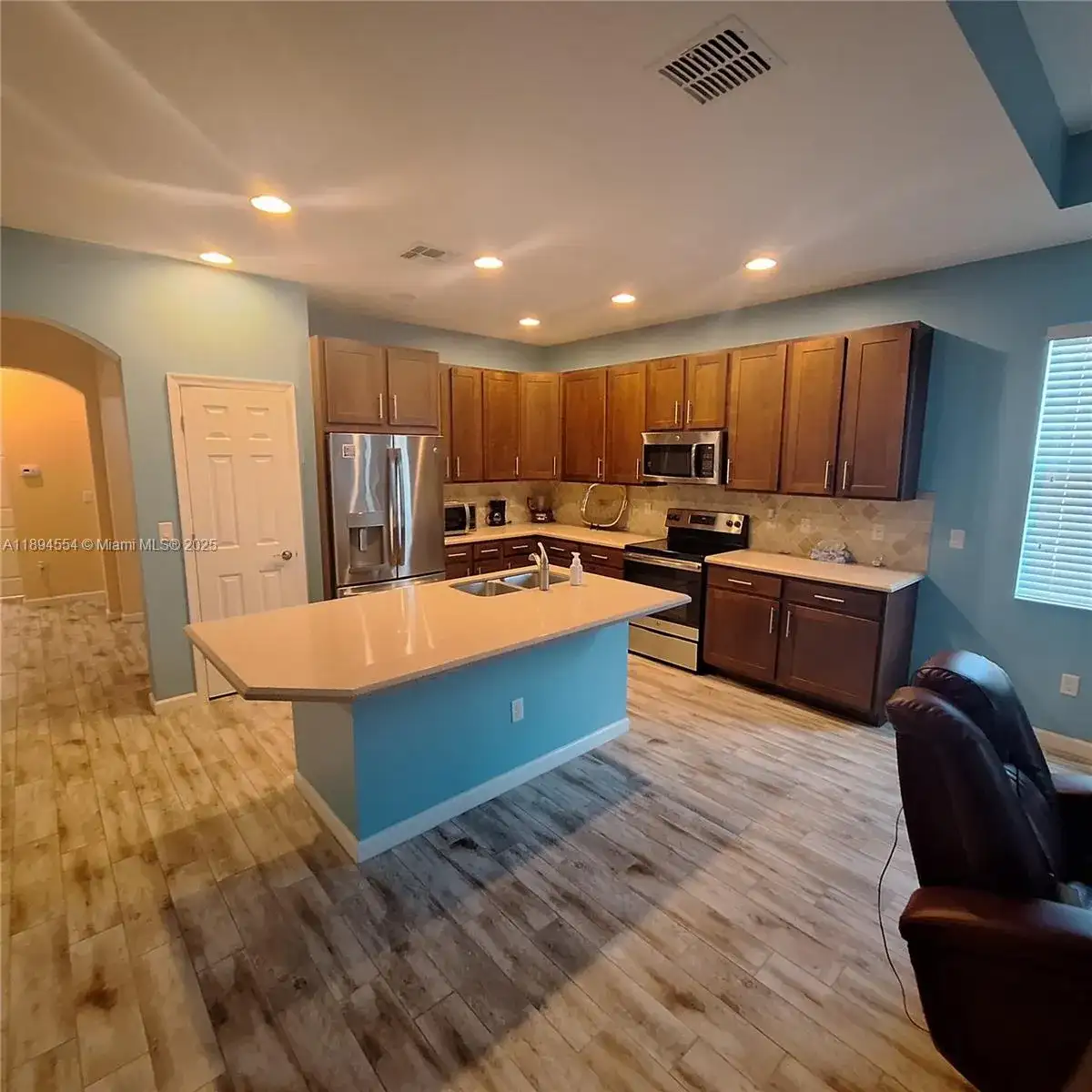11484 SW Lake Park Dr, Port St. Lucie FL 34987 photo 5