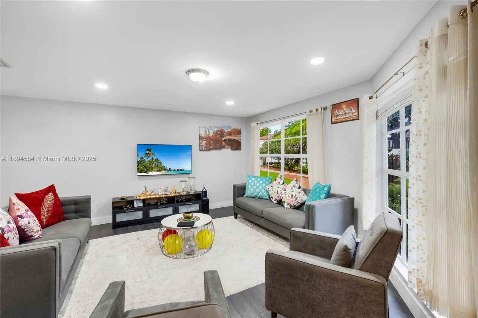 20014 NE 6th Ct Cir, Miami FL 33179