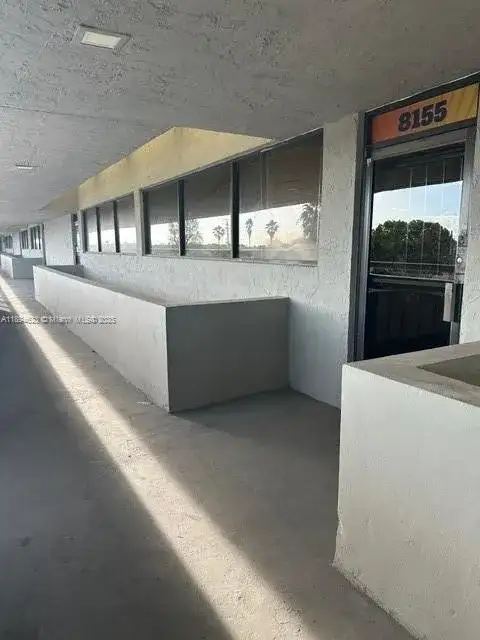 67th, Miami FL 33166 photo 4