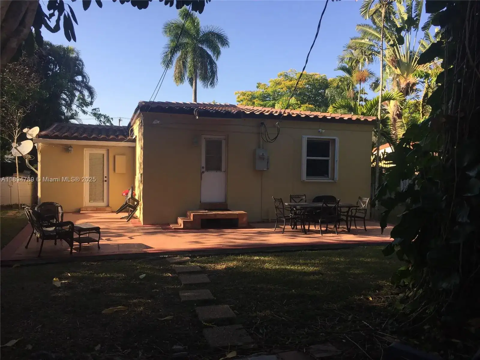 5886 SW 42nd St, Miami FL 33155 photo 5