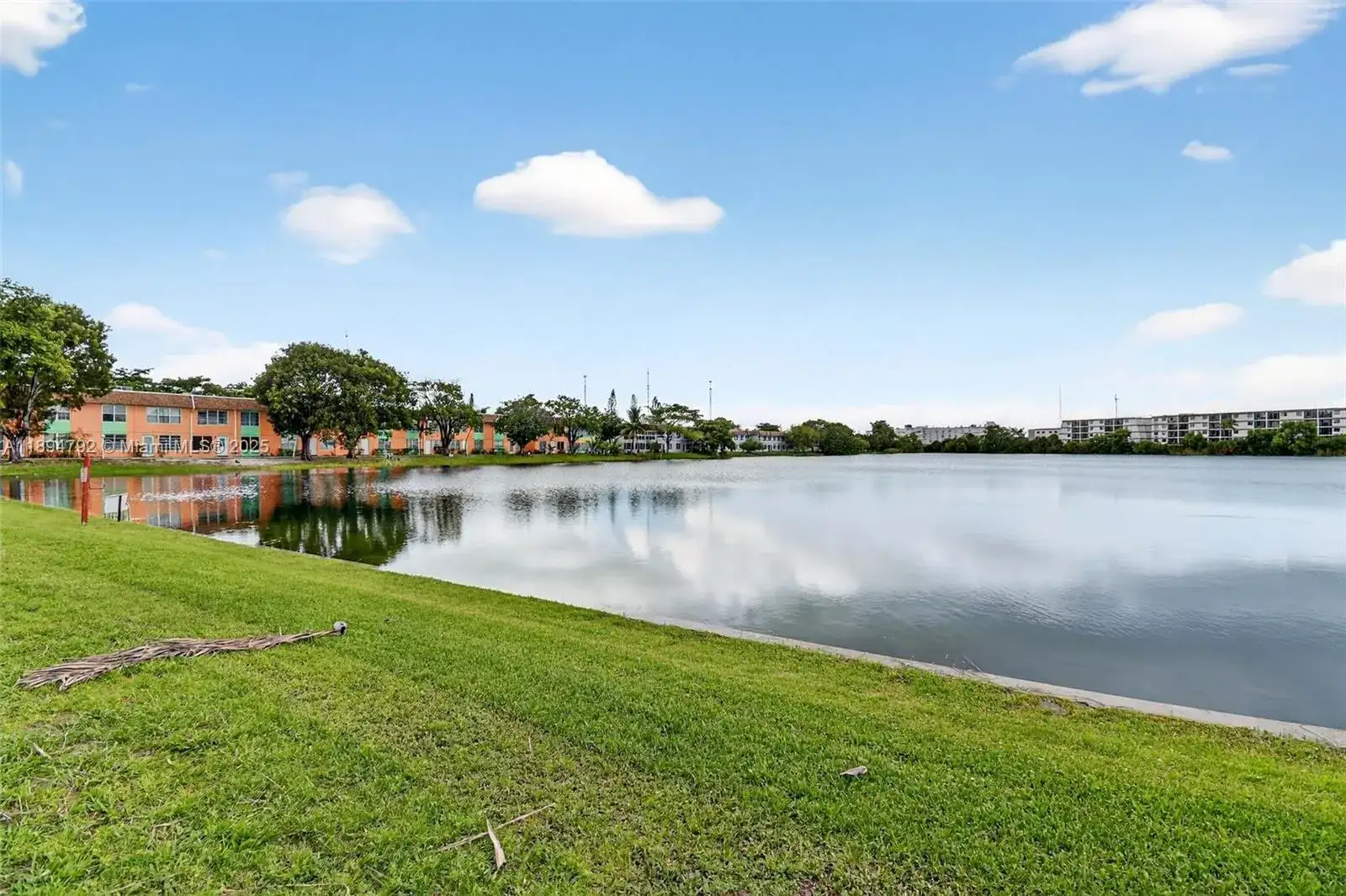 245 NE 191st St # 3022, Miami FL 33179 photo 4