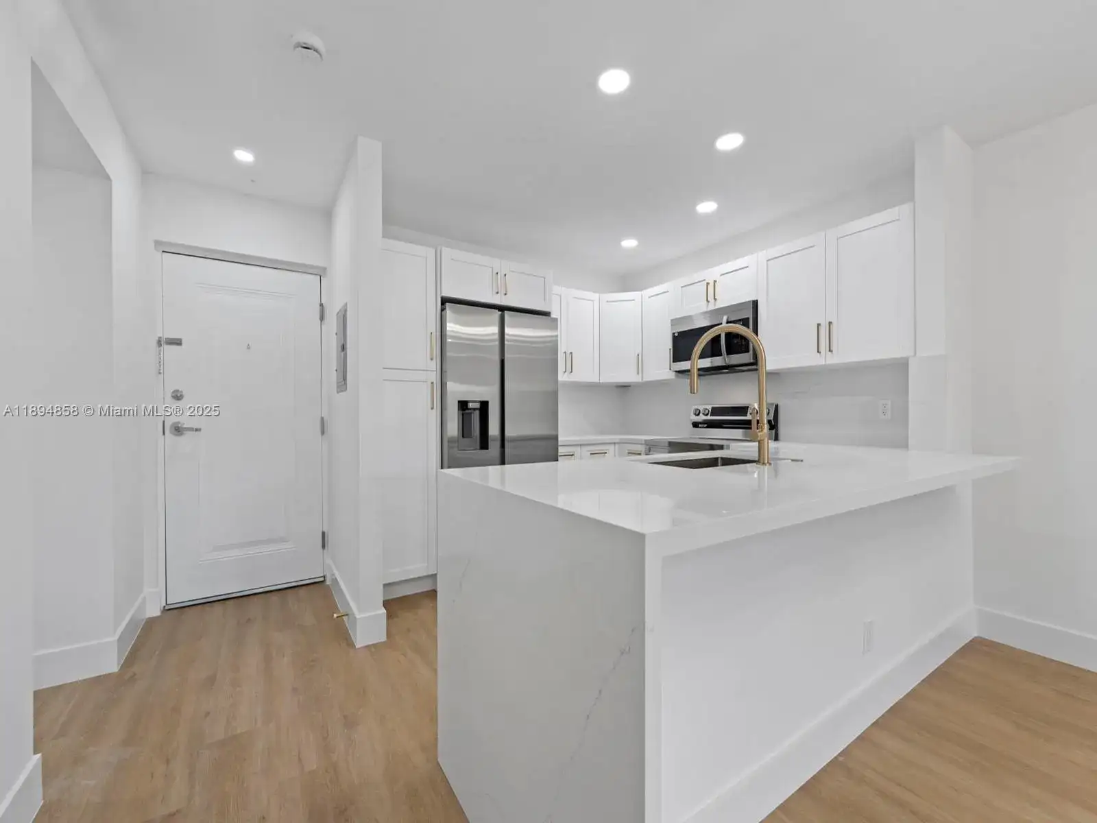 8101 Camino Real # 320, Miami FL 33143 photo 2