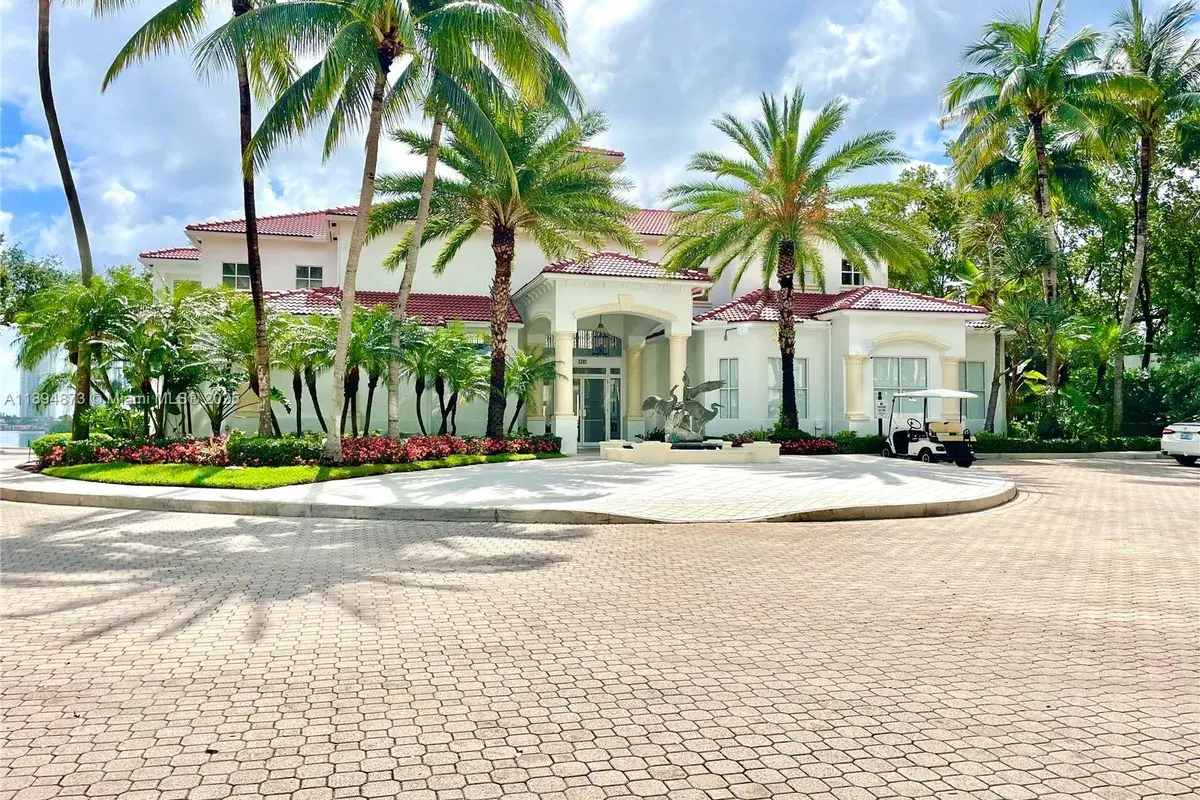 3255 NE 184th St # 12113, Aventura FL 33160