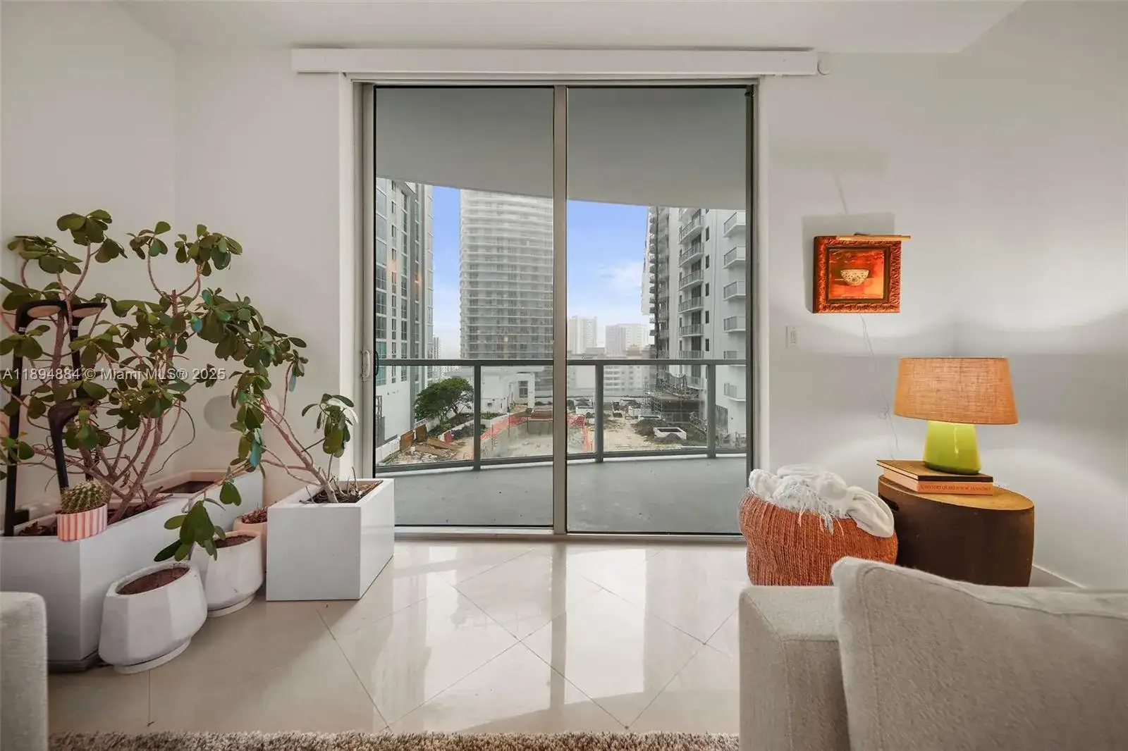 1060 Brickell Ave # 1513, Miami FL 33131 photo 2