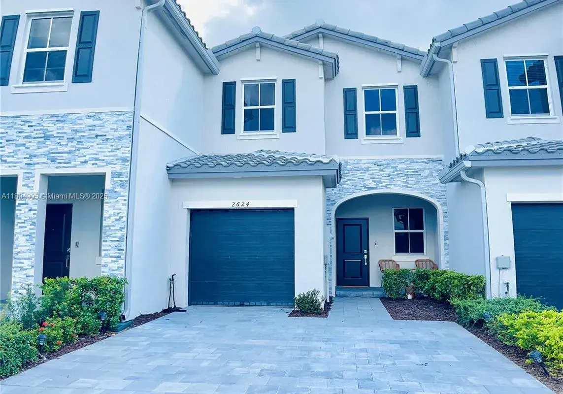 2624 SE 11th Ct, Homestead FL 33035