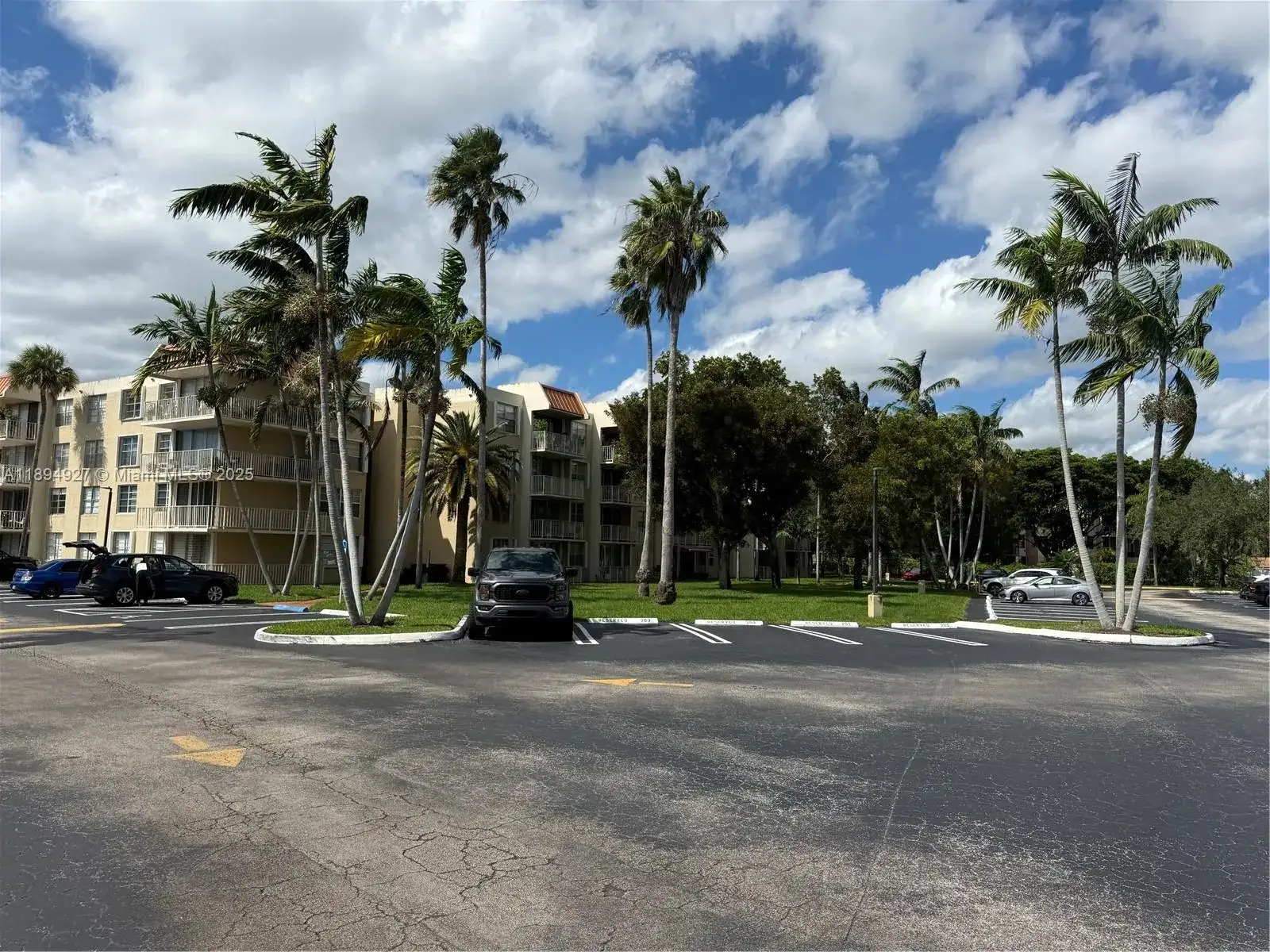 13100 SW 92nd Ave, Miami FL 33176 photo 3