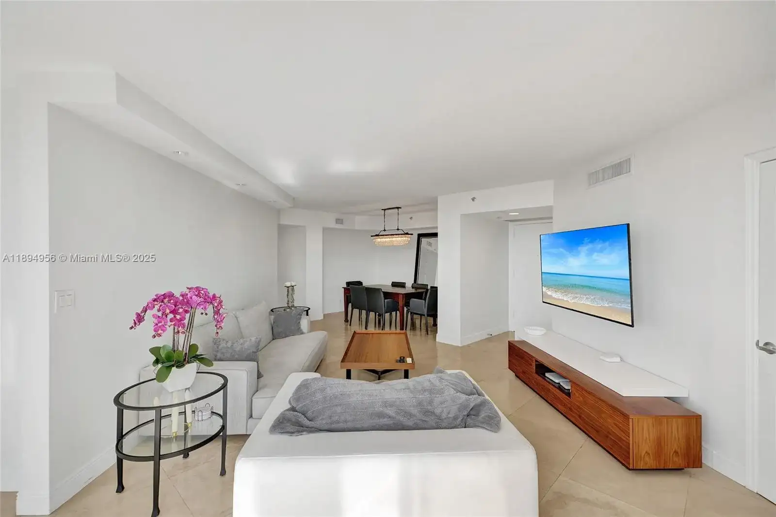 1000 E Island Blvd # 1403, Aventura FL 33160 photo 5