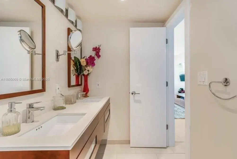 3015 N Ocean Blvd # 19H, Fort Lauderdale FL 33308