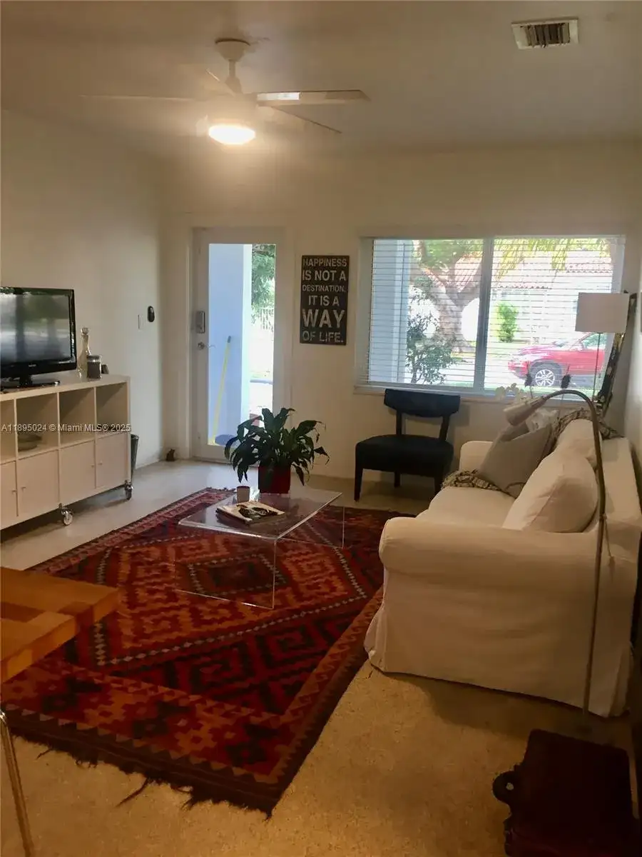 1160 SW 22nd terrace # 2, Miami FL 33129 photo 3