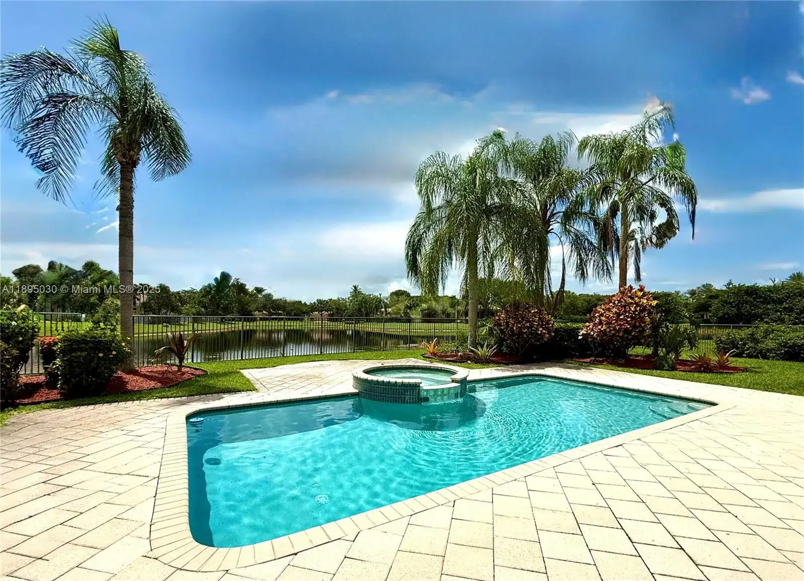 2547 Montclaire Cir # 2547, Weston FL 33327 photo 5