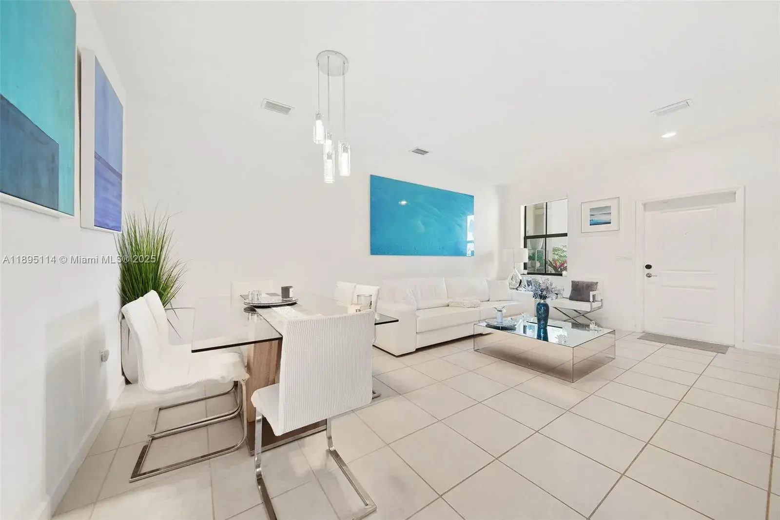 493 NW 204th St, Miami Gardens FL 33169