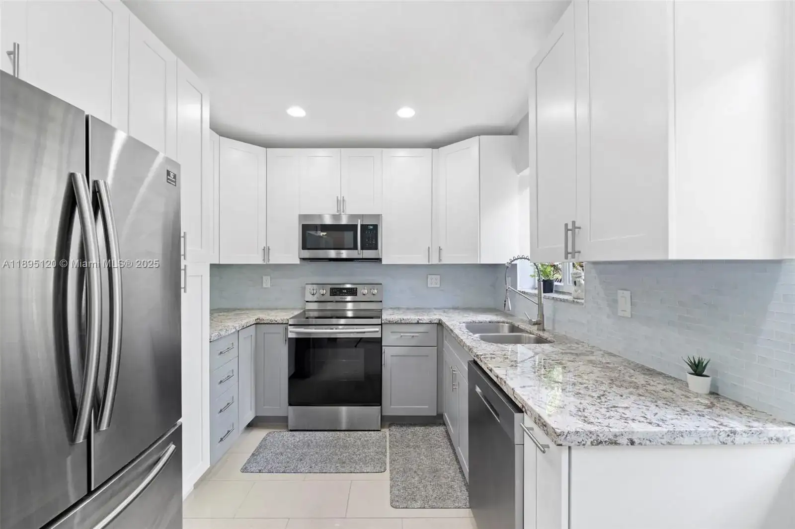 14621 NW 13th Rd, Miami FL 33167 photo 3