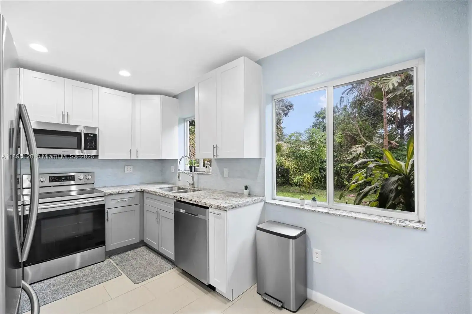 14621 NW 13th Rd, Miami FL 33167 photo 4
