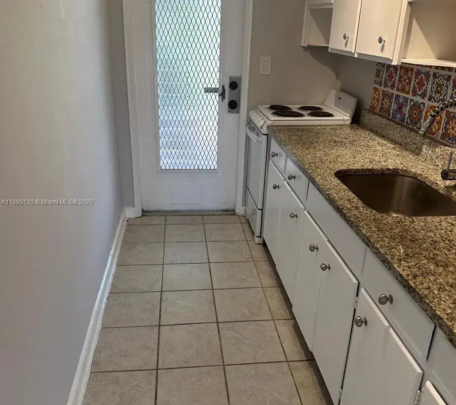 1708 NE 20th Ave # 7, Fort Lauderdale FL 33305