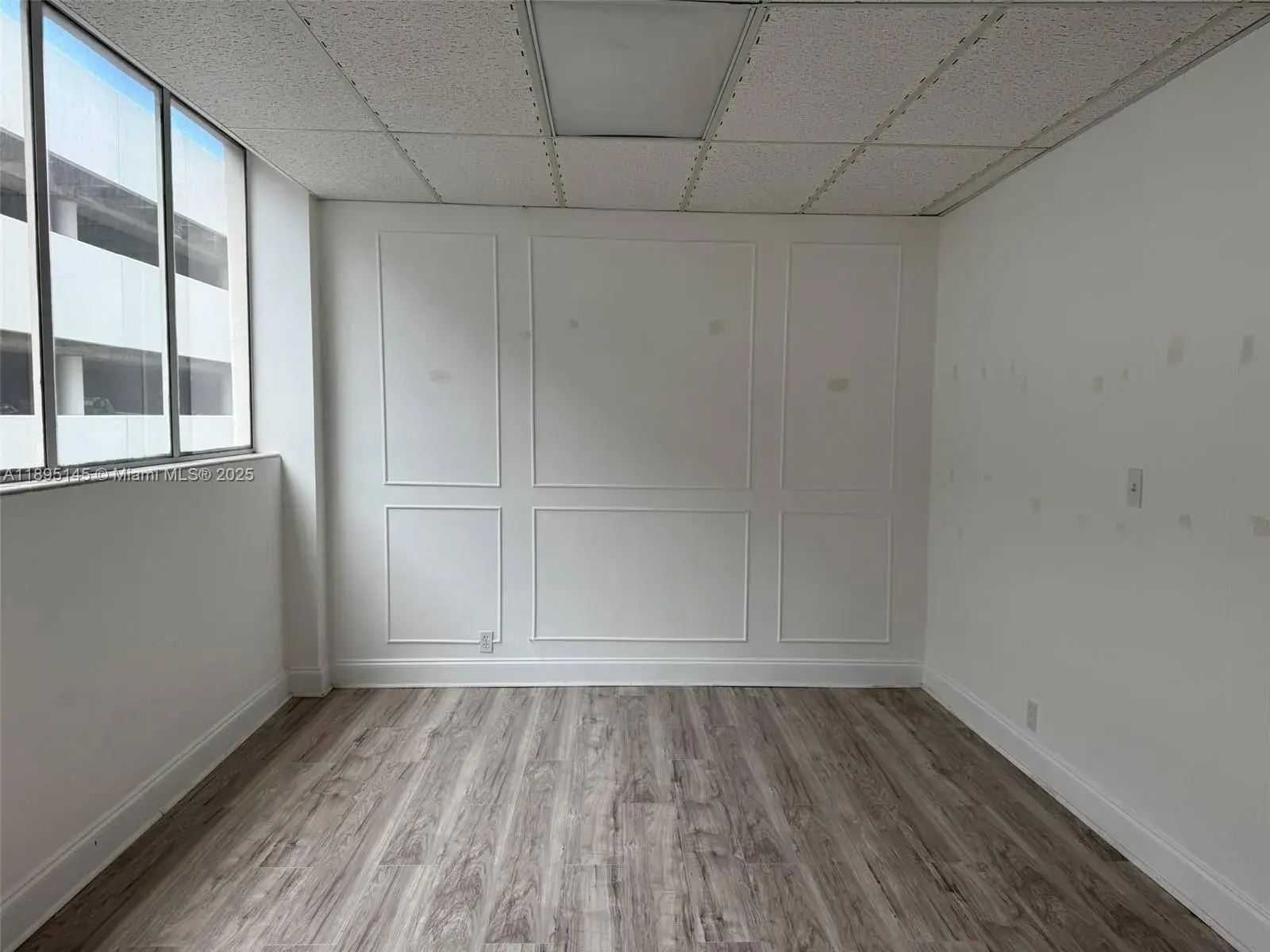 299 Alhambra Cir # 321, Coral Gables FL 33134