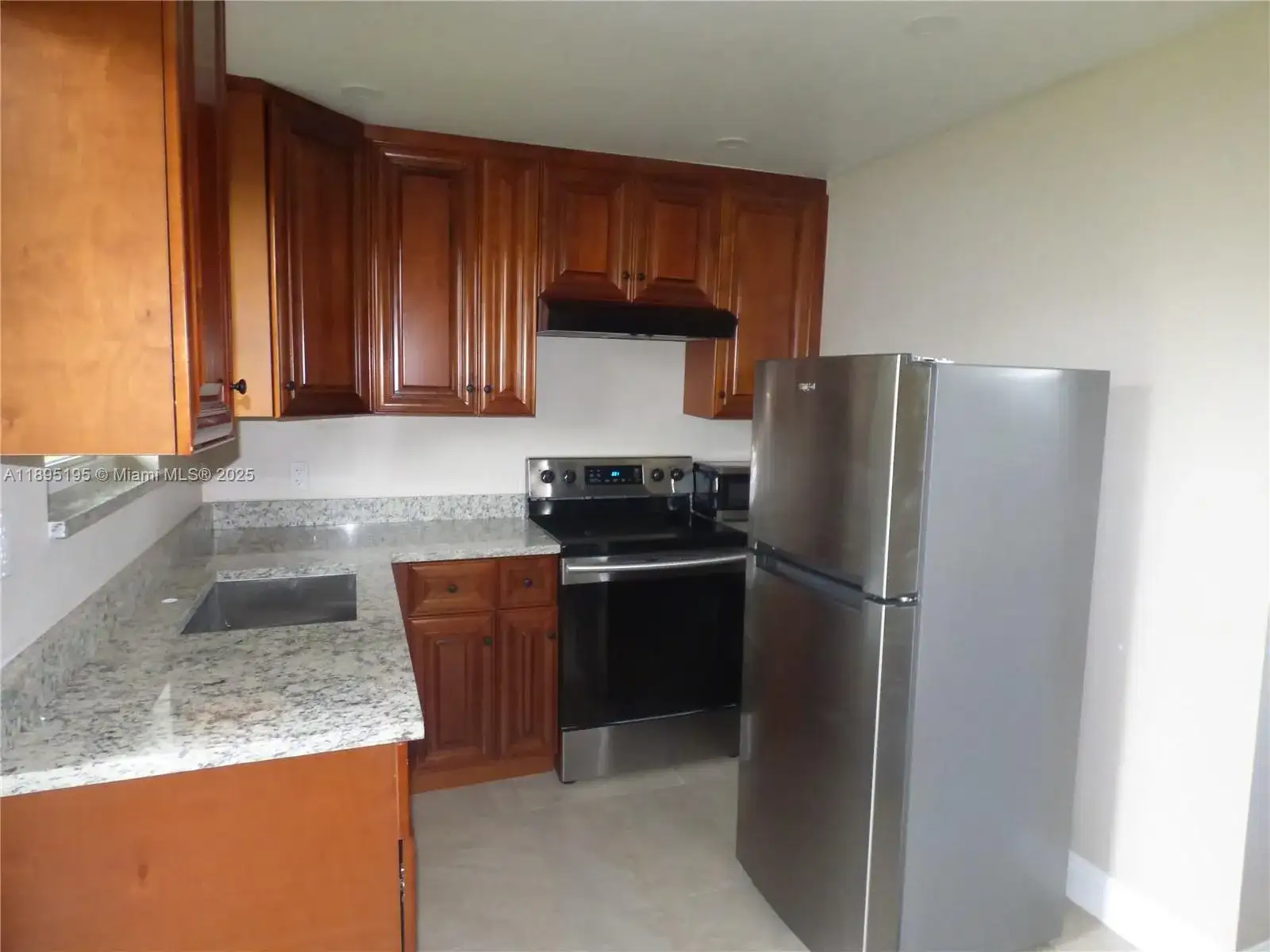 19121 NE Miami Ct # 2, Miami FL 33179 photo 4