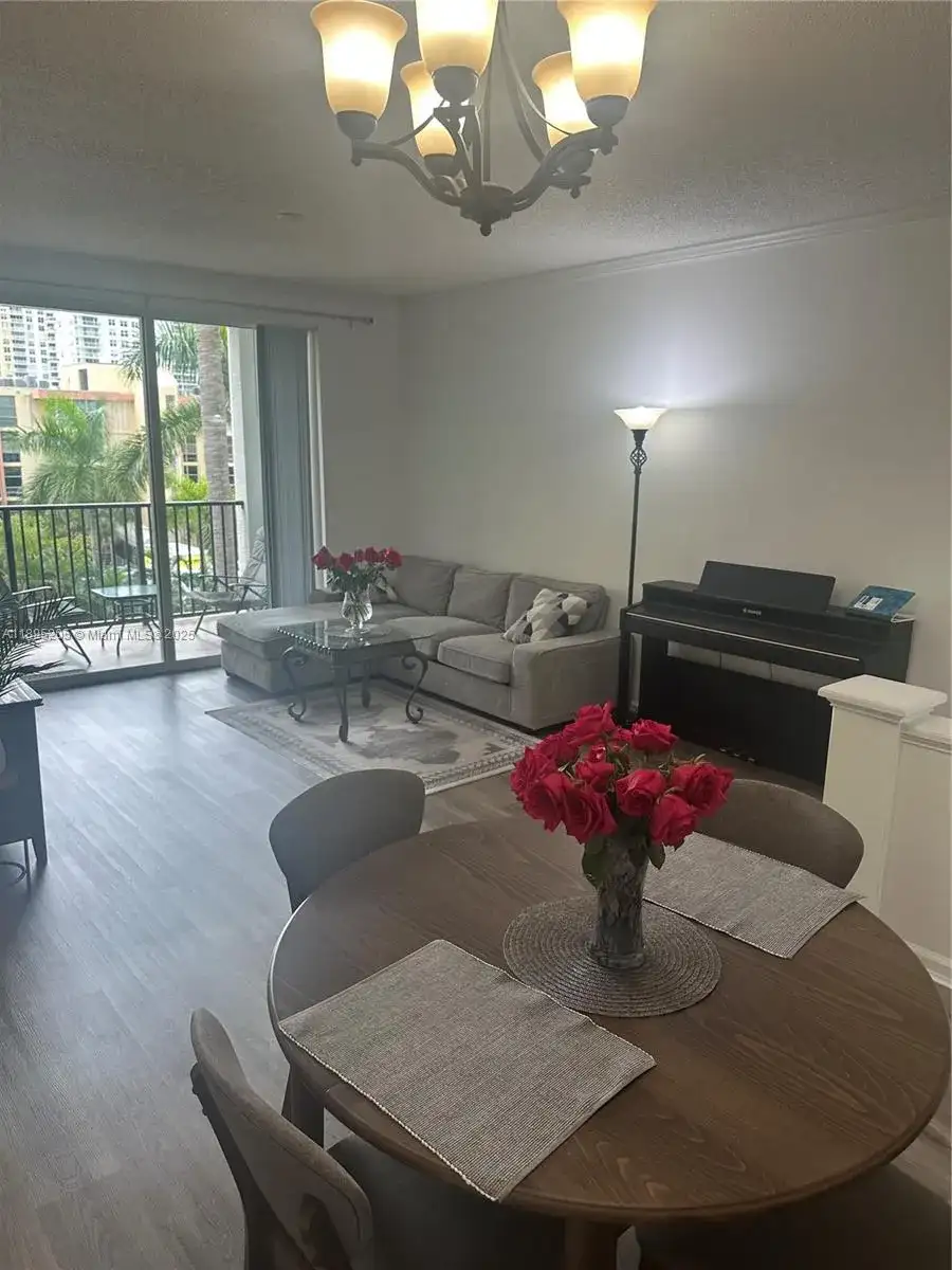 17125 N Bay Rd # 3402, Sunny Isles Beach FL 33160 photo 2